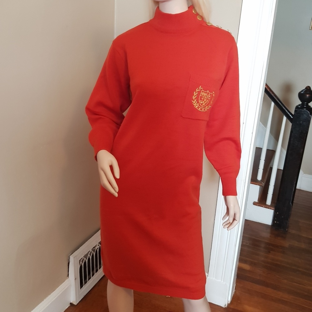 NUGGETS sweater